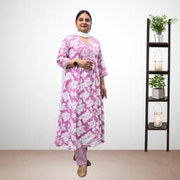 SRIIVA Women Pure Cotton Anarkali Kurta Pant Dupatta Set (Pink) - Thumbnail 3