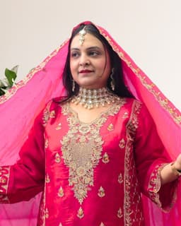 SRIIVA Women Silk Blend Kurta Palazzo Dupatta Set - Thumbnail 4