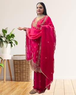 SRIIVA Women Silk Blend Kurta Palazzo Dupatta Set - Thumbnail 5