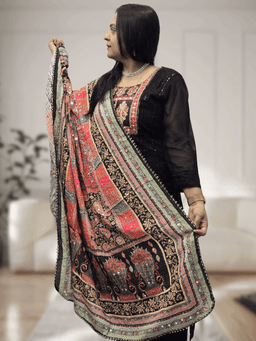 SRIIVA Women Georgette Kurta Pant Dupatta Set - Thumbnail 1