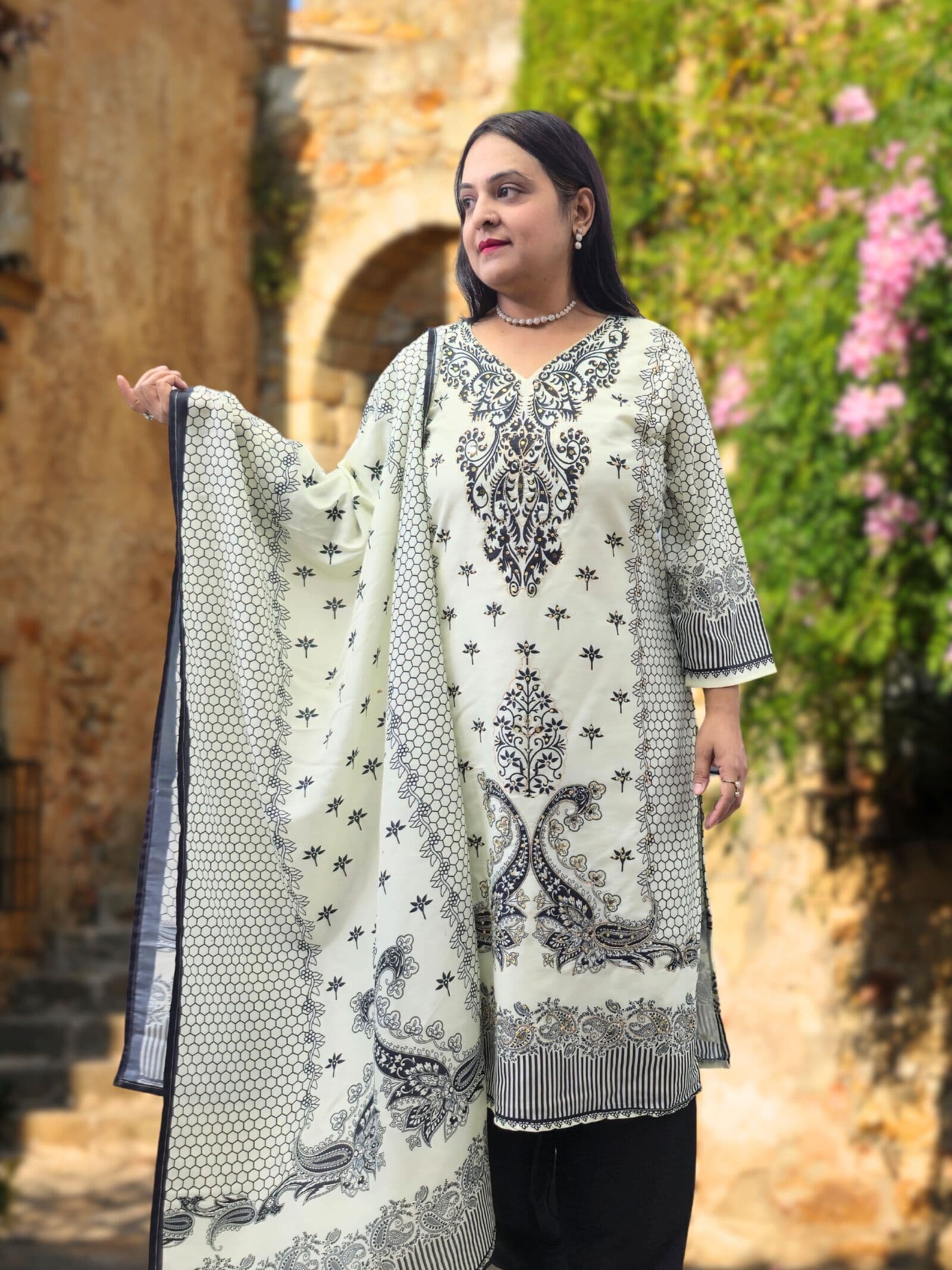 SRIIVA Women Muslin, Pure Cotton Kurta Pant Dupatta Set