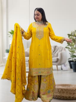 SRIIVA Women Pure Silk Kurta Sharara Dupatta Set - Thumbnail 3